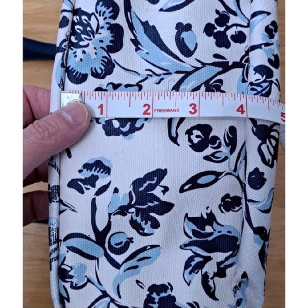 Vera Bradley "Perennially Cream" Pattern Blue Floral Purse - Picture 13 of 13